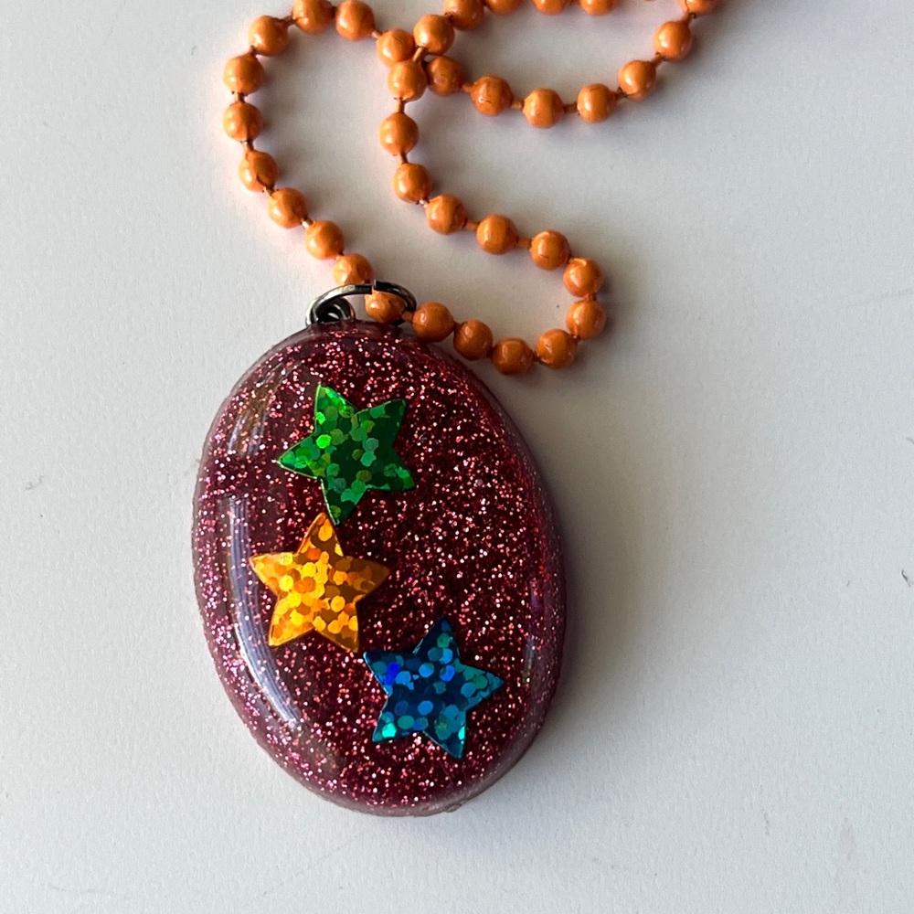 Glitter Star Pendant Resin Necklace